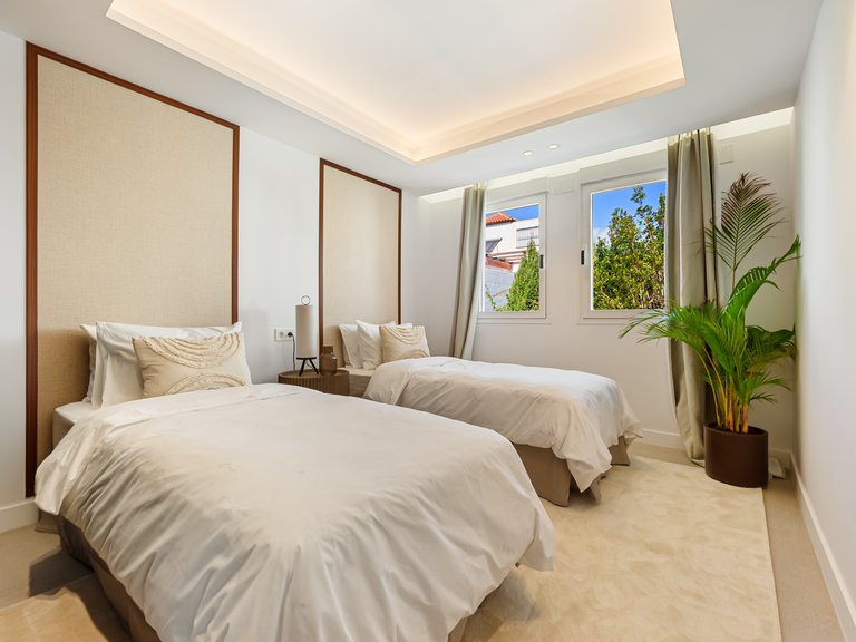 Town House for Sale in Marbella Golden Mile, Marbella, Malaga 41