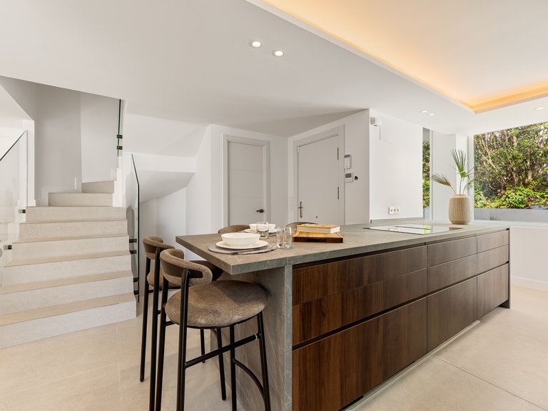 Town House for Sale in Marbella Golden Mile, Marbella, Malaga 6