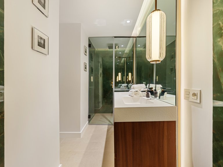 Town House for Sale in Marbella Golden Mile, Marbella, Malaga 42