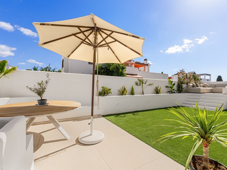 Town House for Sale in Marbella Golden Mile, Marbella, Malaga 44