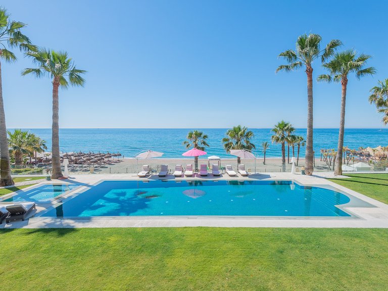 Villa for Rent in Marbella Golden Mile, Marbella, Malaga 16