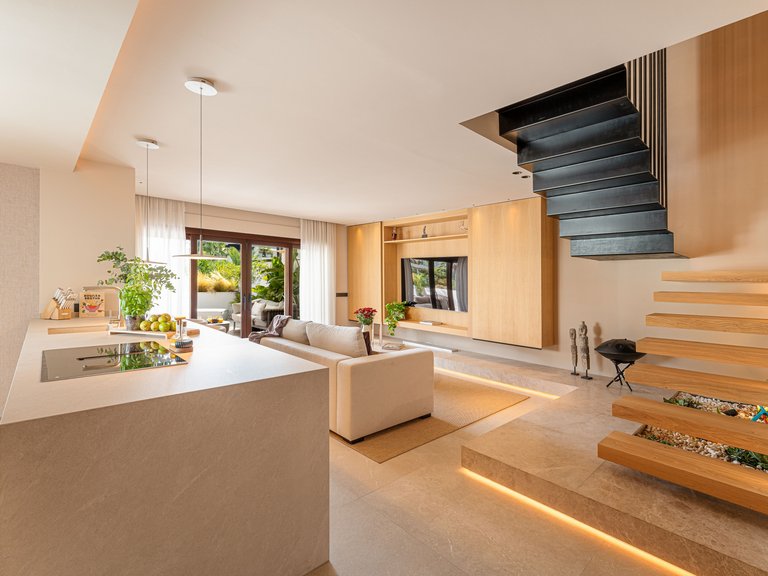 Penthouse for Sale in Marbella Golden Mile, Marbella, Malaga 6