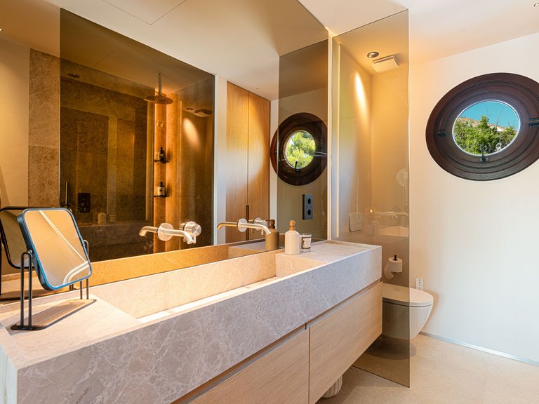 Penthouse for Sale in Marbella Golden Mile, Marbella, Malaga 16