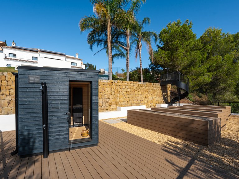 Villa for Sale in Marbella Este, Marbella, Malaga 24