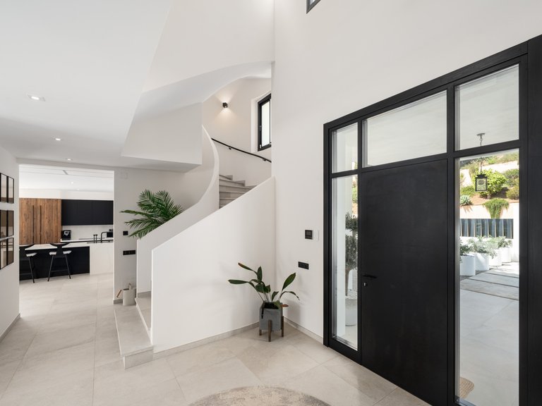 Villa for Sale in Marbella Este, Marbella, Malaga 12