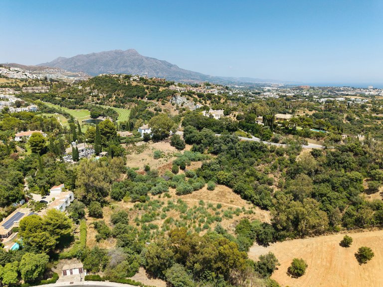 Plot for Sale in Puerto del Almendro, Benahavis, Malaga 5