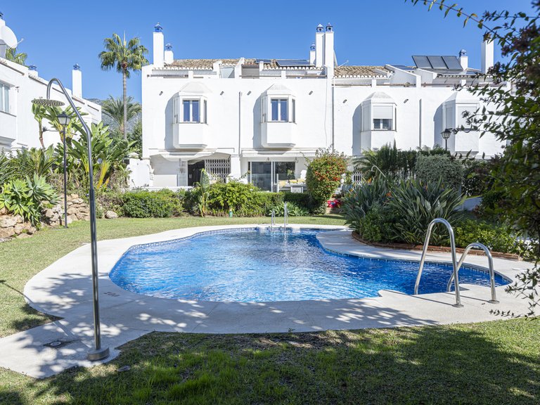 Town House for Sale in Marbella Golden Mile, Marbella, Malaga 11