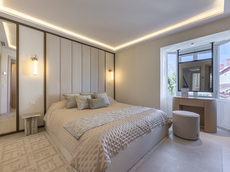 Town House for Sale in Marbella Golden Mile, Marbella, Malaga 25