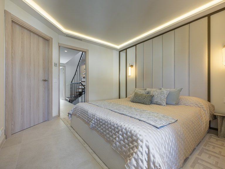 Town House for Sale in Marbella Golden Mile, Marbella, Malaga 26