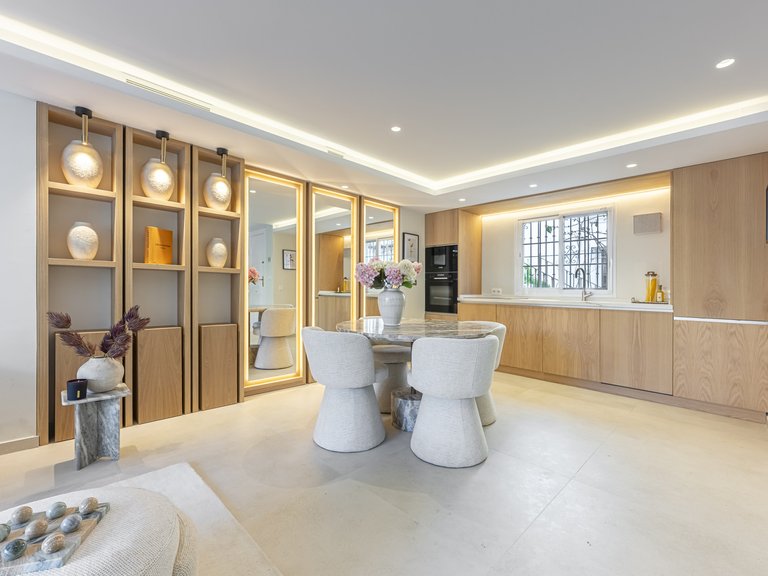 Town House for Sale in Marbella Golden Mile, Marbella, Malaga 5