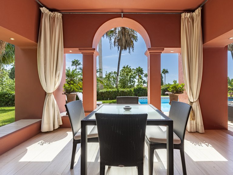 Villa for Sale in Marbella Golden Mile, Marbella, Malaga 13