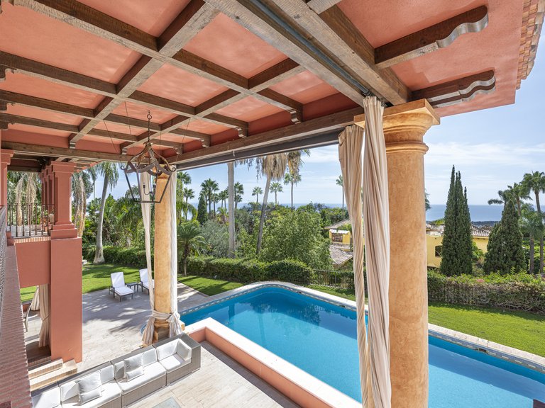 Villa for Sale in Marbella Golden Mile, Marbella, Malaga 34