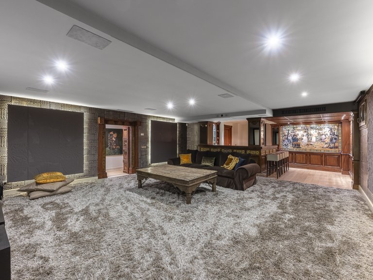 Villa for Sale in Marbella Golden Mile, Marbella, Malaga 38