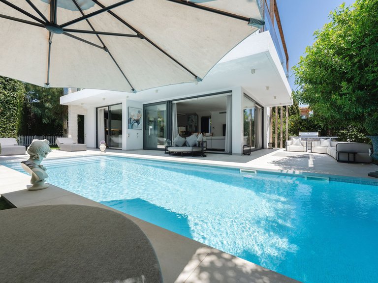 Villa for Sale in Estepona East, Estepona, Malaga 7