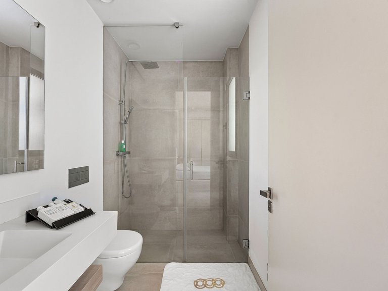 Villa for Sale in Estepona East, Estepona, Malaga 20