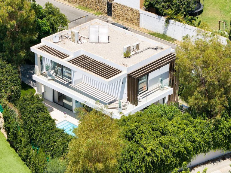 Villa for Sale in Estepona East, Estepona, Malaga 31
