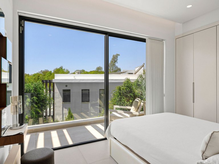 Villa for Sale in Estepona East, Estepona, Malaga 16