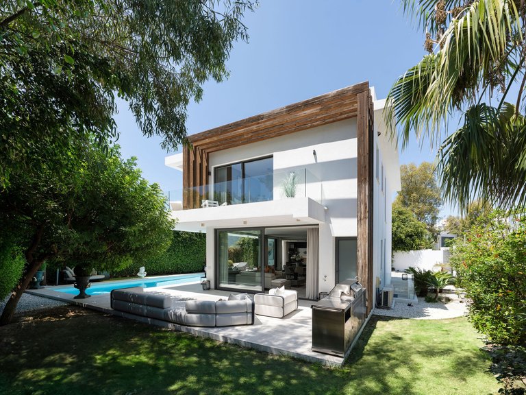 Villa for Sale in Estepona East, Estepona, Malaga 6