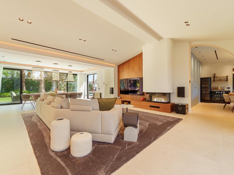 Villa for Sale in Marbella - Puerto Banus, Marbella, Malaga 28