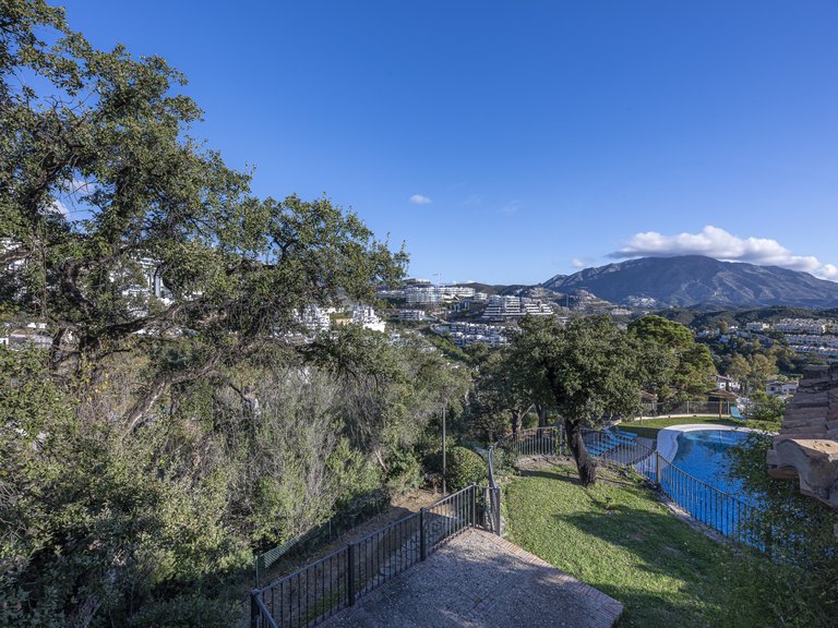 Apartment for Sale in La Quinta, Benahavis, Malaga 17