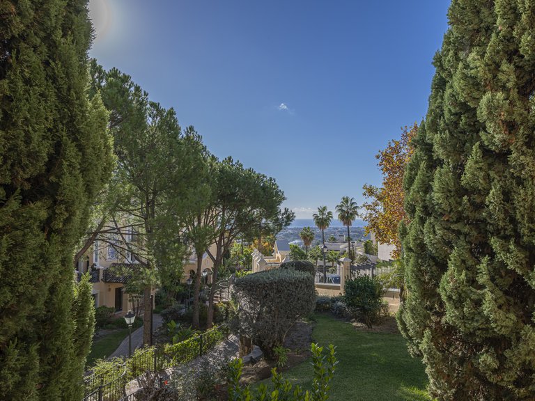 Apartment for Sale in La Quinta, Benahavis, Malaga 30