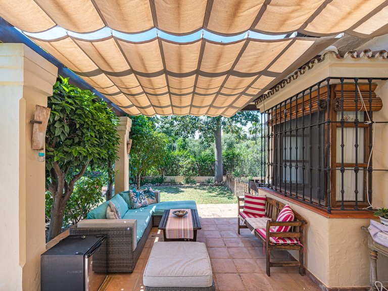 Villa for Sale in Marbella Golden Mile, Marbella, Malaga 28