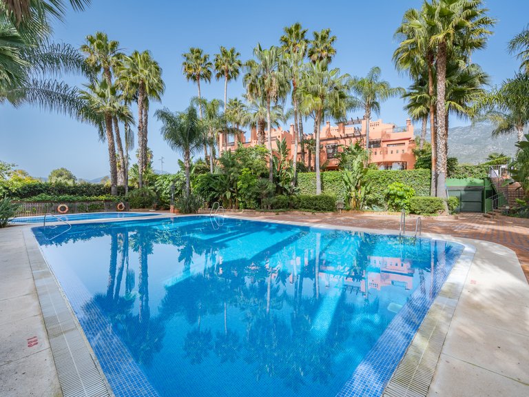 Town House for Sale in Marbella Golden Mile, Marbella, Malaga 17