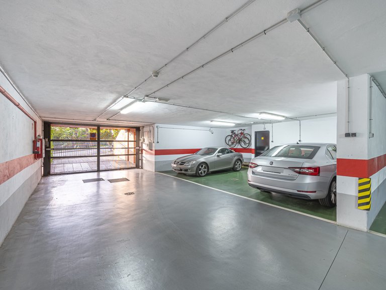 Town House for Sale in Marbella Golden Mile, Marbella, Malaga 39