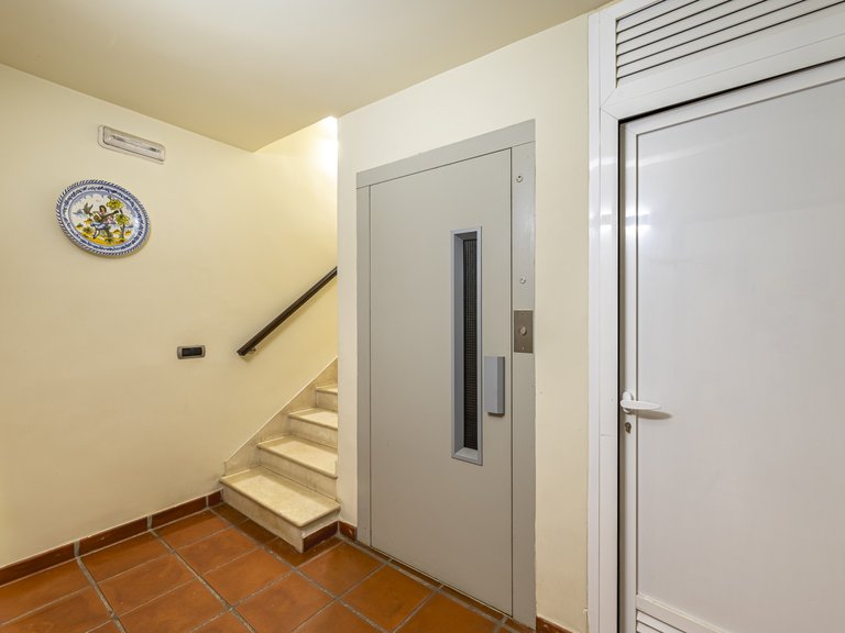 Town House for Sale in Marbella Golden Mile, Marbella, Malaga 34