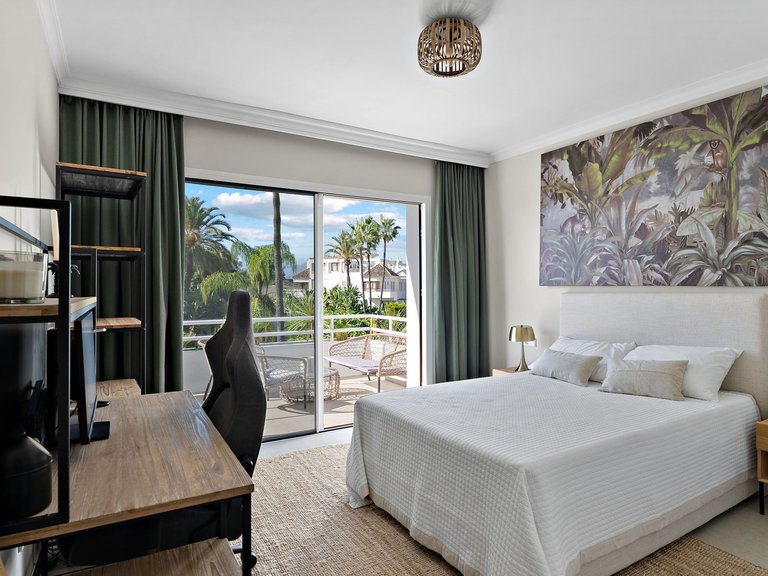 Town House for Sale in Nueva Andalucia, Marbella, Malaga 20