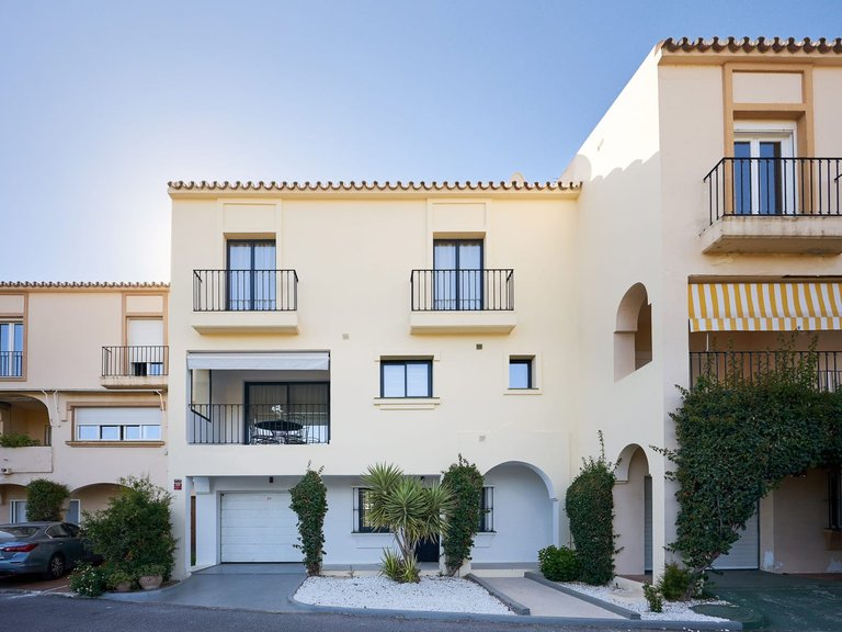 Town House for Sale in Nueva Andalucia, Marbella, Malaga 34