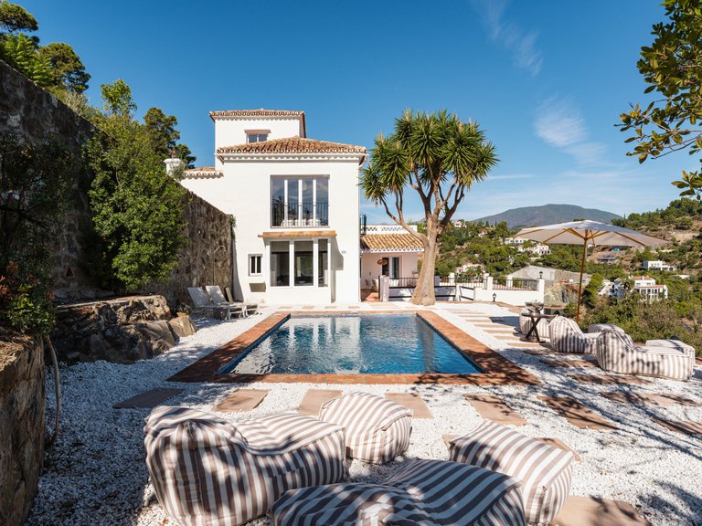 Villa for Sale in Benahavis, Malaga 40