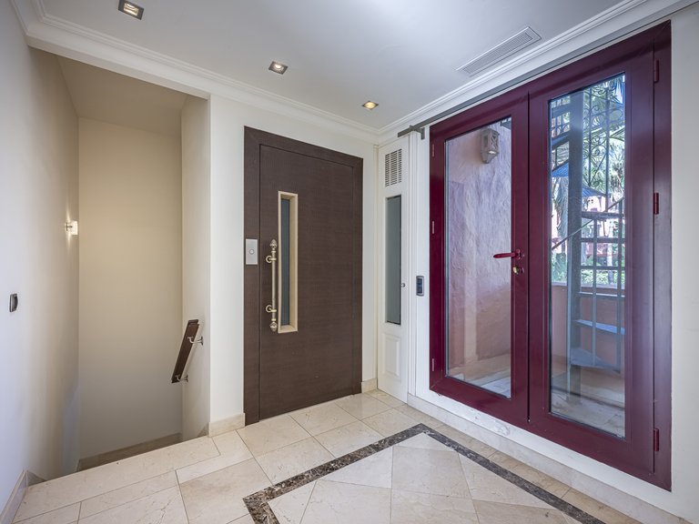 Town House for Sale in Marbella Golden Mile, Marbella, Malaga 27