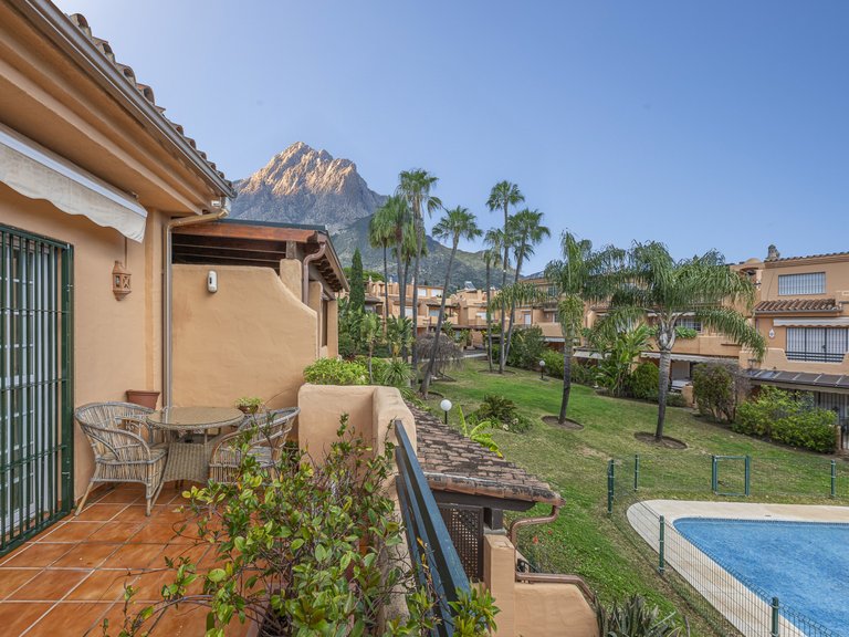Town House for Sale in Marbella Golden Mile, Marbella, Malaga 3