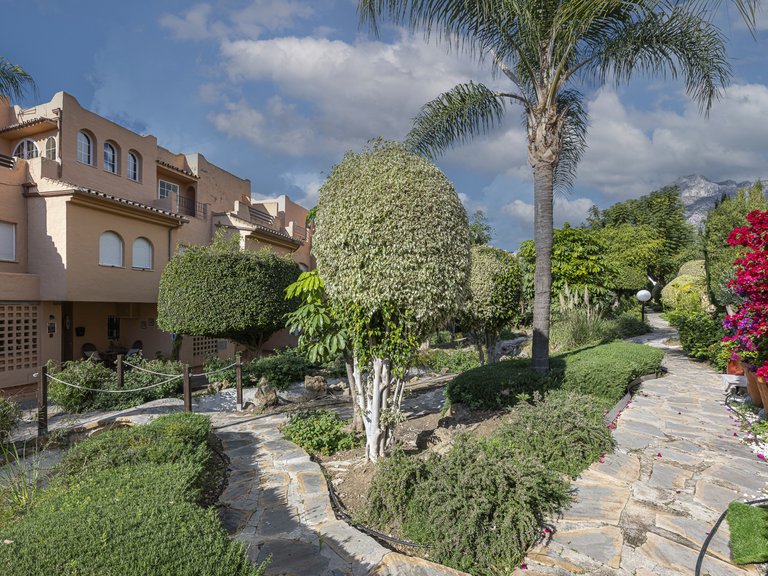 Town House for Sale in Marbella Golden Mile, Marbella, Malaga 43