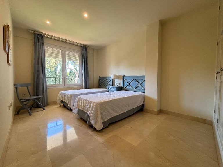 Apartment for Sale in Marbella Golden Mile, Marbella, Malaga 7