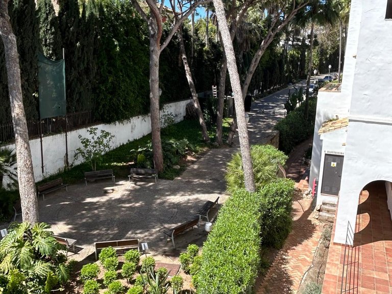 Apartment for Sale in Marbella Golden Mile, Marbella, Malaga 13