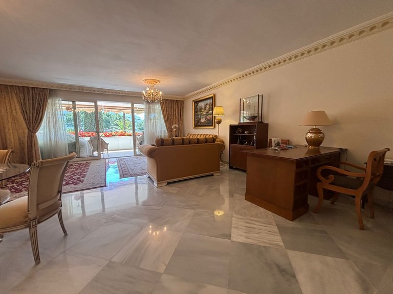 Apartment for Sale in Marbella, Malaga 25