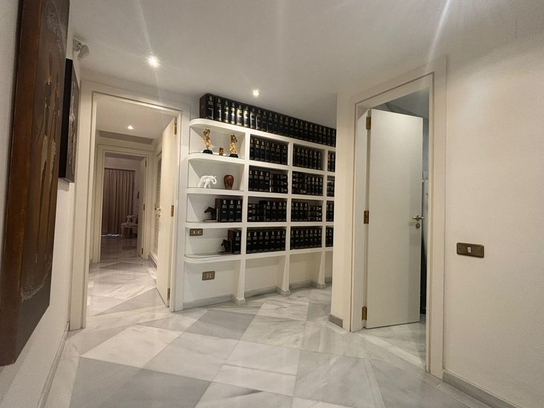 Apartment for Sale in Marbella, Malaga 18
