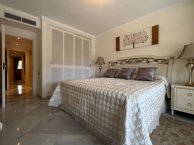 Apartment for Sale in Marbella, Malaga 21