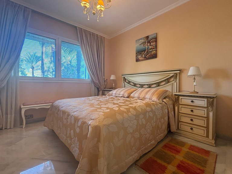 Apartment for Sale in Marbella, Malaga 17