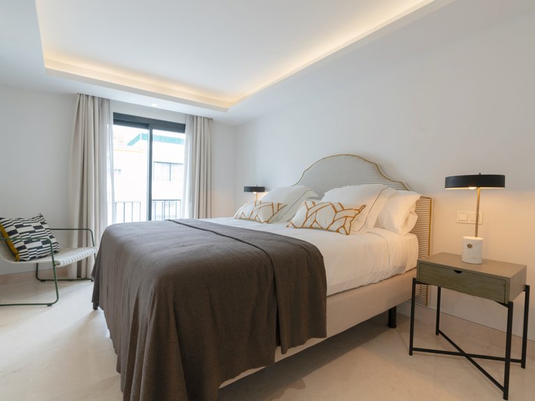 Town House for Sale in Marbella Golden Mile, Marbella, Malaga 20