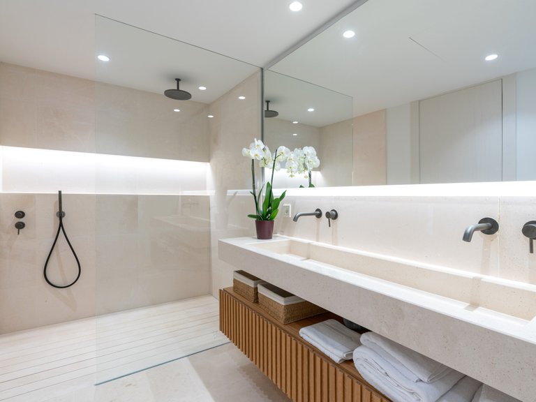Town House for Sale in Marbella Golden Mile, Marbella, Malaga 16