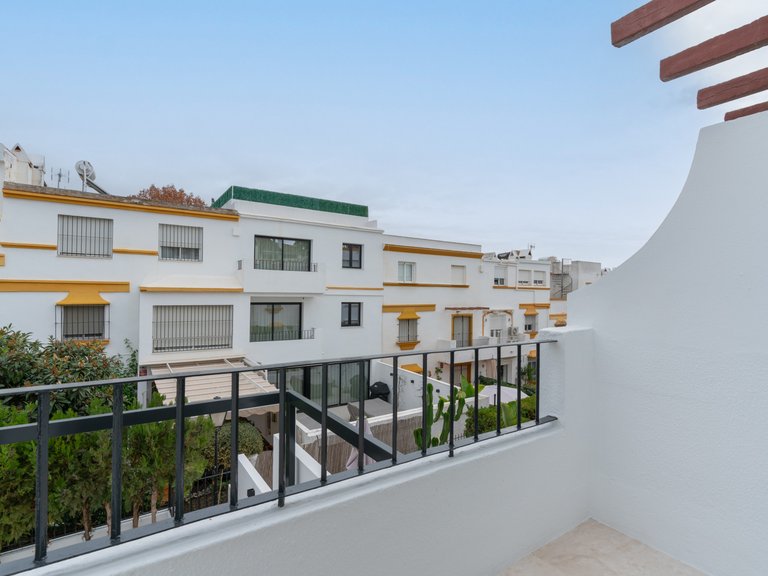 Town House for Sale in Marbella Golden Mile, Marbella, Malaga 31