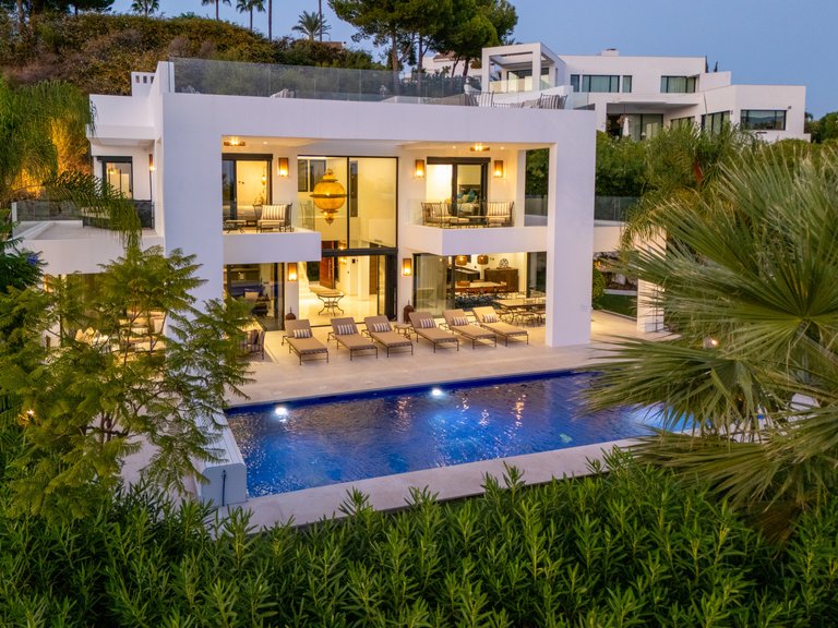Villa for Sale in Nueva Andalucia, Marbella, Malaga 4