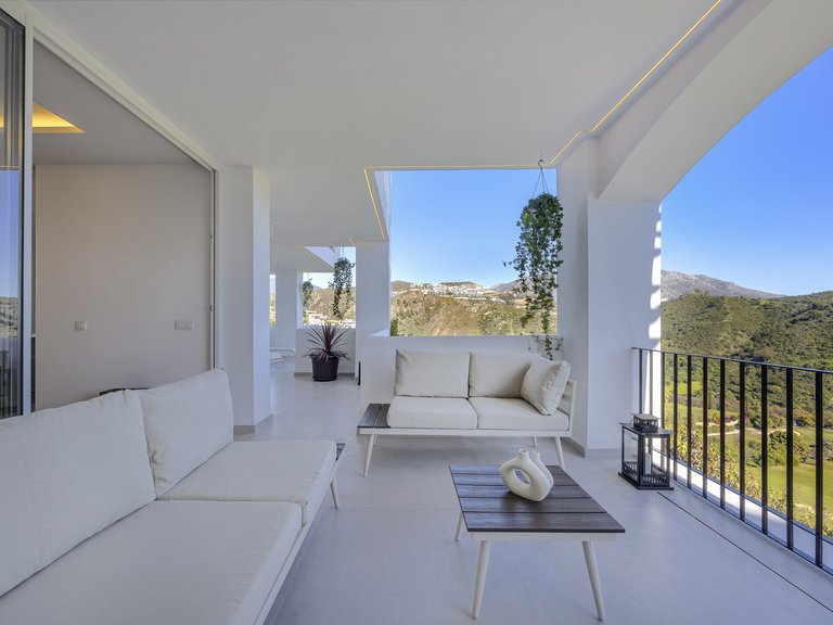 Apartment for Sale in Altos de La Quinta, Benahavis, Malaga 10