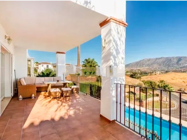 Villa for Sale in Mijas Costa, Malaga 4