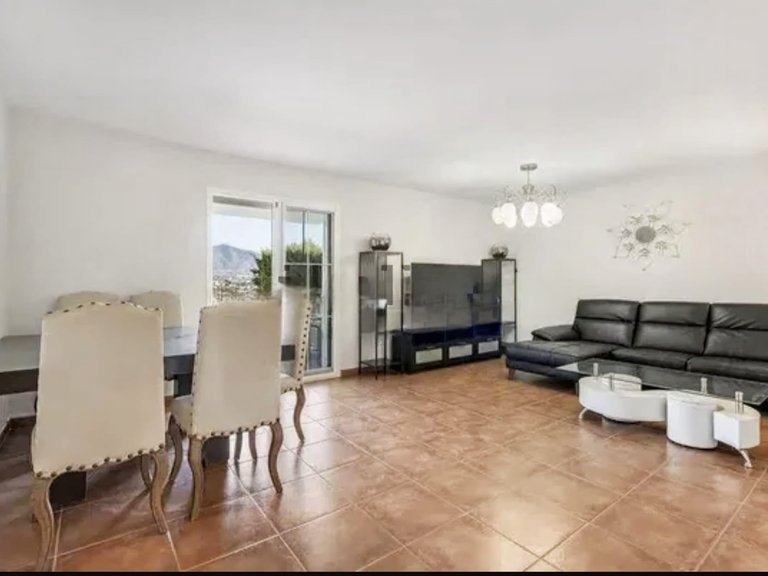 Villa for Sale in Mijas Costa, Malaga 25