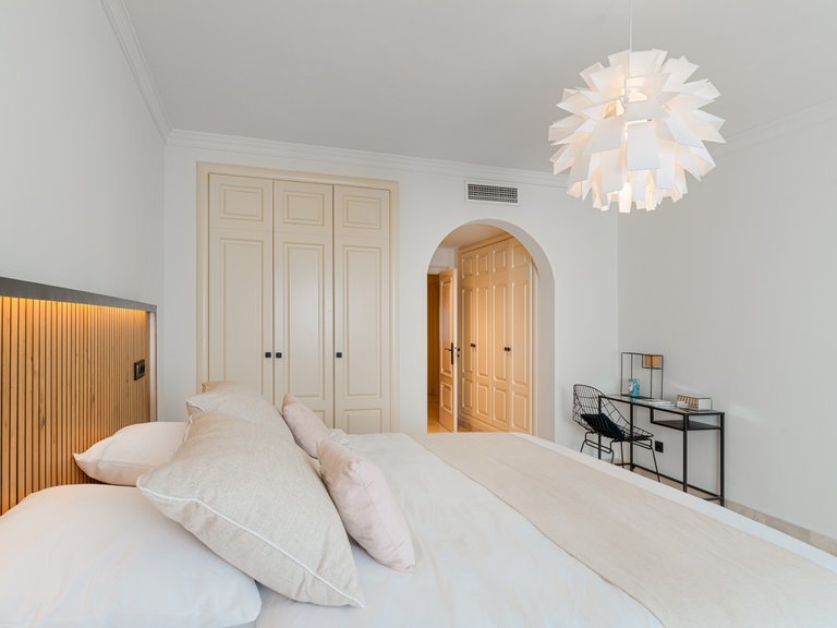 Apartment for Sale in Marbella Golden Mile, Marbella, Malaga 20