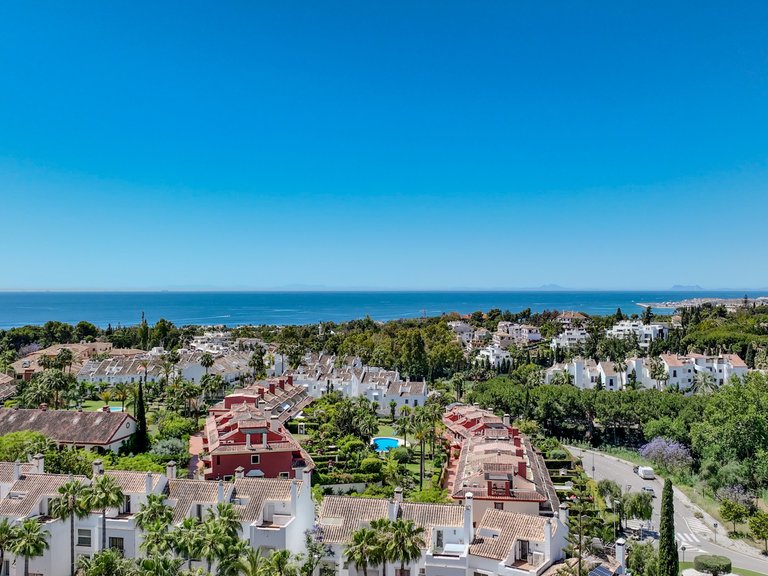 Town House for Sale in Marbella Golden Mile, Marbella, Malaga 15